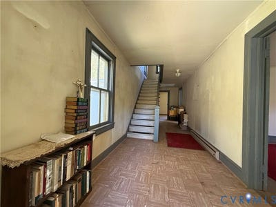 /international/us/10320-courthouse-road-charles-city-va-110120414949/