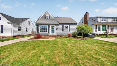 /international/us/16168-brinbourne-avenue-middleburg-heights-oh-110107962879/