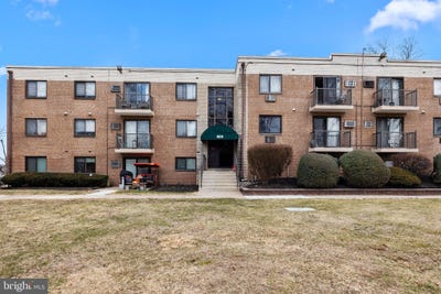 /international/us/1575-w-street-road-warminster-pa-110105936456/