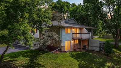 /international/us/1262-timbershore-lane-eagan-mn-110108930506/