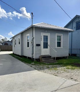 /international/us/702-louisiana-morgan-city-la-110108357937/