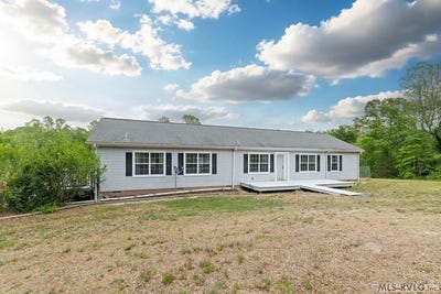 /international/us/2537-bagleys-mill-road-south-hill-va-110107654231/