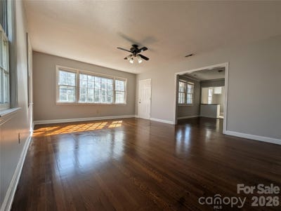 /international/us/118-brown-street-lake-city-sc-110106922142/