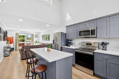 /international/us/3839-vineyard-ave-pleasanton-ca-110119989807/