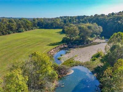 /international/us/360-hwy-27-story-ar-110108441566/