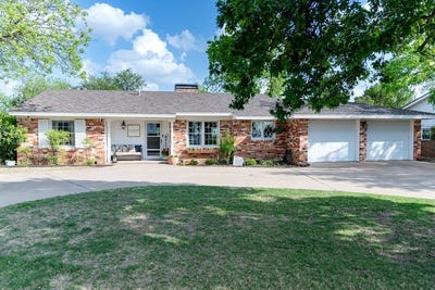 /international/us/1902-country-club-sweetwater-tx-110098983994/