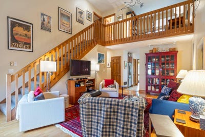 /international/us/5-cheshire-meadows-lane-kennebunk-me-110120003820/