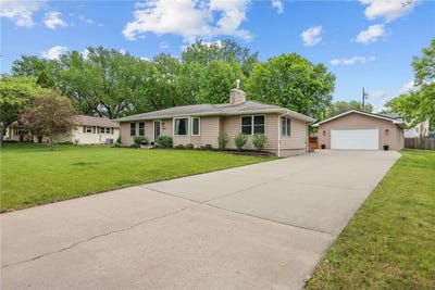 /international/us/10101-harrison-road-bloomington-mn-110108195181/