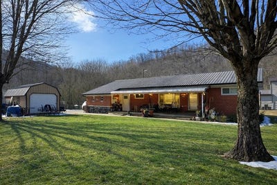 /international/us/143-taylor-loop-prestonsburg-ky-110105920749/
