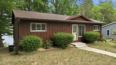 /international/us/1123a-22-1-2-street-chetek-wi-110108659081/