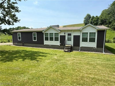/international/us/2306-gordon-road-nw-dover-oh-110100806529/