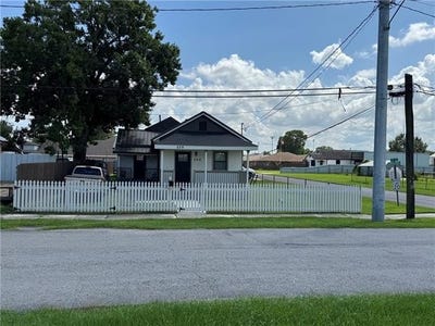 /international/us/529-laroussini-street-westwego-la-110110281027/