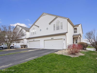 /international/us/16429-newcastle-way-lockport-il-110107077810/