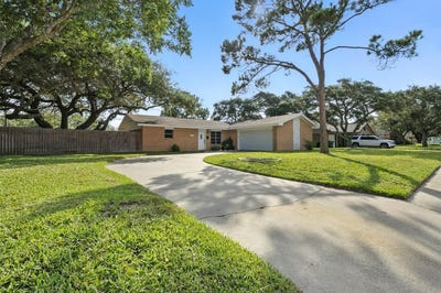 /international/us/1522-w-palm-aransas-pass-tx-110100981383/
