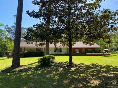 /international/us/1574-county-road-5-repton-al-110107278415/