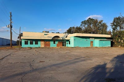 /international/us/118-e-park-street-perry-fl-110108254546/