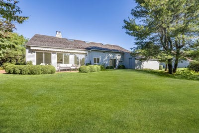 /international/us/30-huckleberry-lane-east-hampton-ny-110120466250/