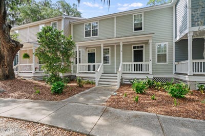 /international/us/1105-13th-street-port-royal-sc-110108357188/