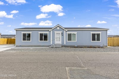 /international/us/2802-s-5th-ave-yakima-wa-110106300773/