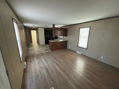 /international/us/725-w-thornton-avenue-hemet-ca-110098755104/