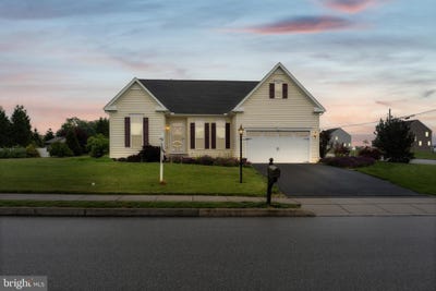 /international/us/46-tyler-drive-hanover-pa-110108223562/