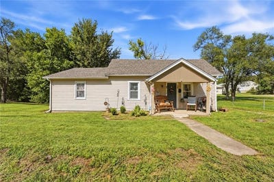 /international/us/908-w-main-street-richmond-mo-110110336815/