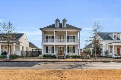 /international/us/31-adelaide-starkville-ms-110105858299/