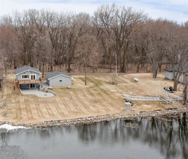 /international/us/51400-berry-avenue-nessel-twp-mn-110106976239/