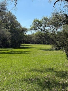 /international/us/1222-county-road-2152-rock-island-tx-110108170266/