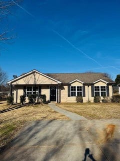 /international/us/415-dove-lane-social-circle-ga-110101023048/