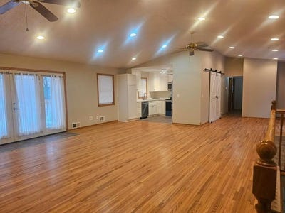 /international/us/1209-pearson-parkway-n-brooklyn-park-mn-110107039146/