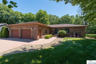 /international/us/2125-dream-drive-north-mankato-mn-110108906403/