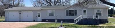 /international/us/210-dakota-avenue-geddes-sd-110107540061/