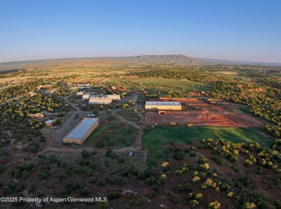 /international/us/imus-ranch-road-ribera-nm-110100248445/