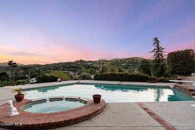 /international/us/7031-rivol-road-west-hills-ca-110106589529/