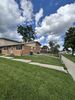 /international/us/7030-w-carol-avenue-niles-il-110108853261/