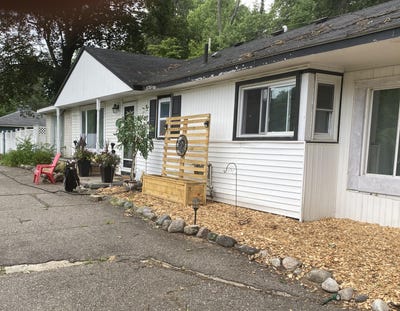 /international/us/22333-leewright-avenue-southfield-mi-110120095442/