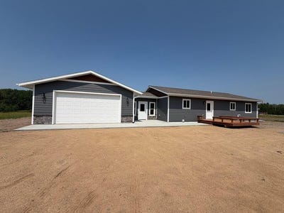 /international/us/22859-285th-avenue-akeley-mn-110109191550/