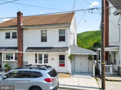 /international/us/413-south-avenue-jim-thorpe-pa-110108440923/