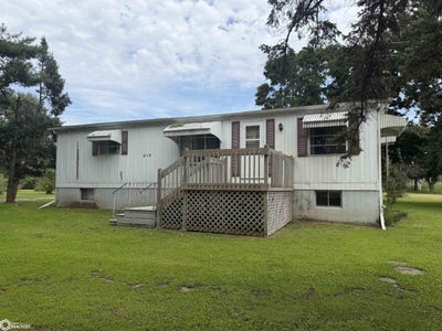 /international/us/210-shady-lane-west-burlington-ia-110119662794/