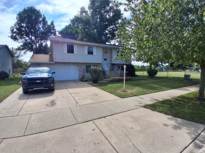 /international/us/809-capitol-drive-hobart-in-110119956051/