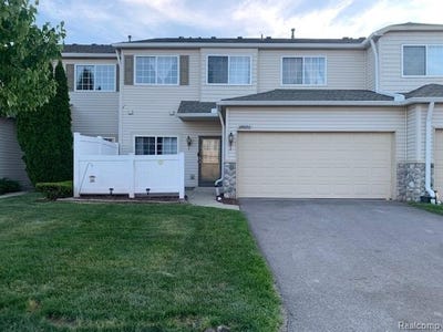 /international/us/26654-kirkway-circle-woodhaven-mi-110108572471/