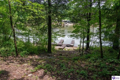 /international/us/3-s-lakeside-drive-leitchfield-ky-110100675585/