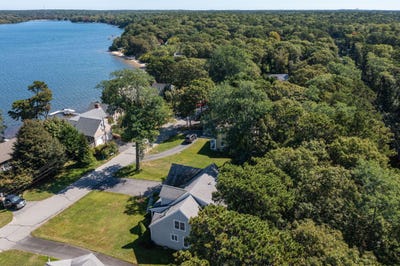 /international/us/13-harwich-pines-harwich-ma-110107405526/