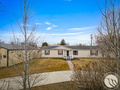 /international/us/209-1st-street-e-lavina-mt-110106585872/