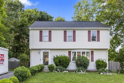 /international/us/12-wilson-street-randolph-ma-110100205176/