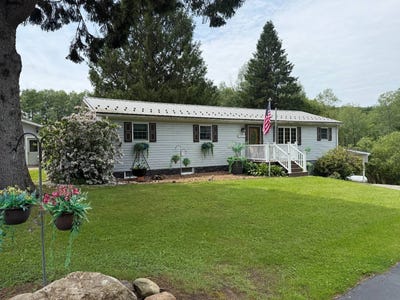 /international/us/16847-state-hwy-8-centerville-pa-110100468606/
