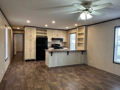 /international/us/18733-samuels-road-zachary-la-110097471962/