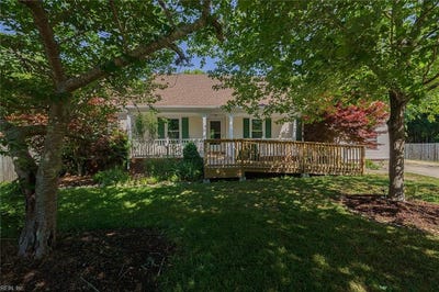 /international/us/1004-wymers-court-chesapeake-va-110107908638/
