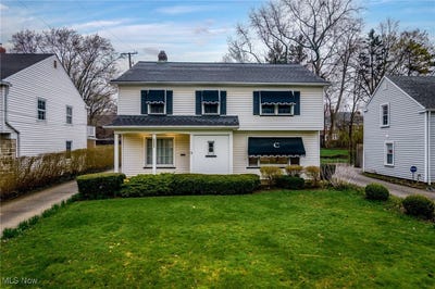 /international/us/19951-fairmount-boulevard-shaker-heights-oh-110097596678/